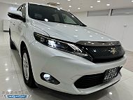 Toyota Harrier 2.0 CVT 2015 White Rear Entertainment
